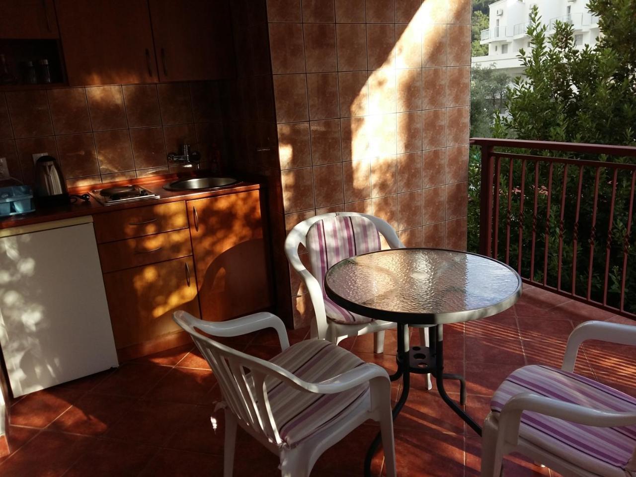 Lazar Apartments Петровац Экстерьер фото