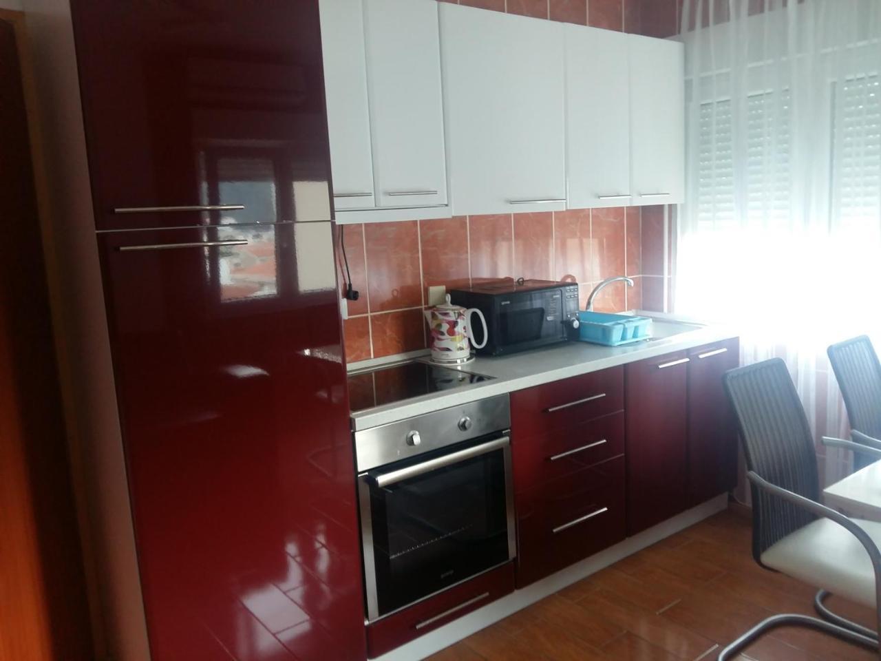 Lazar Apartments Петровац Экстерьер фото