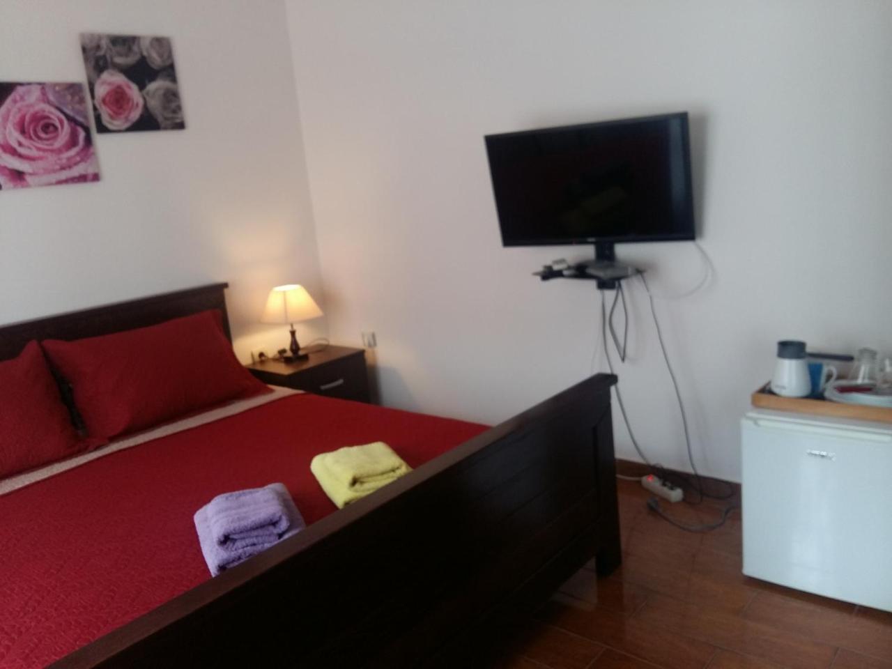 Lazar Apartments Петровац Экстерьер фото