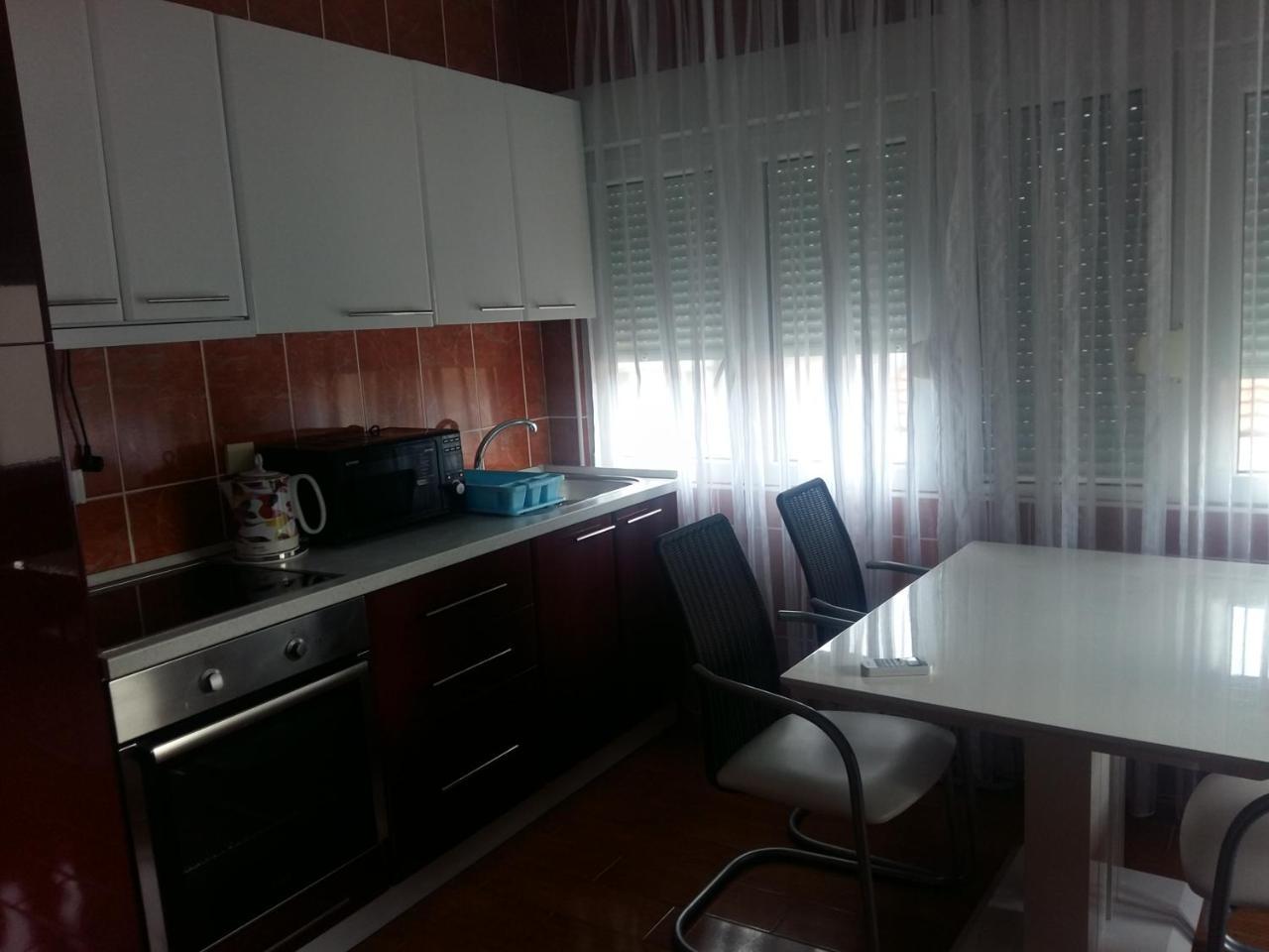 Lazar Apartments Петровац Экстерьер фото
