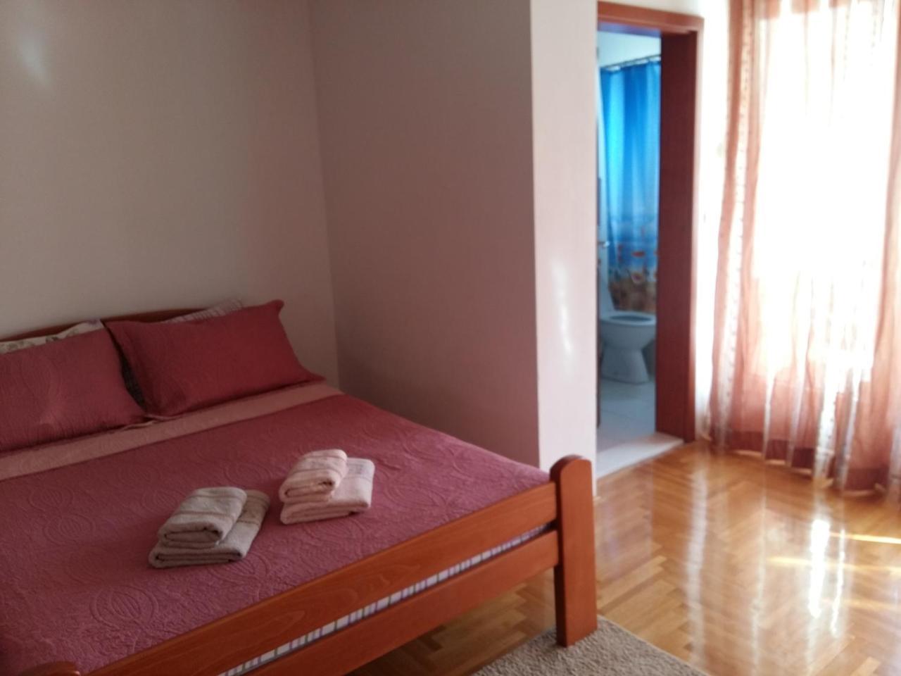 Lazar Apartments Петровац Экстерьер фото