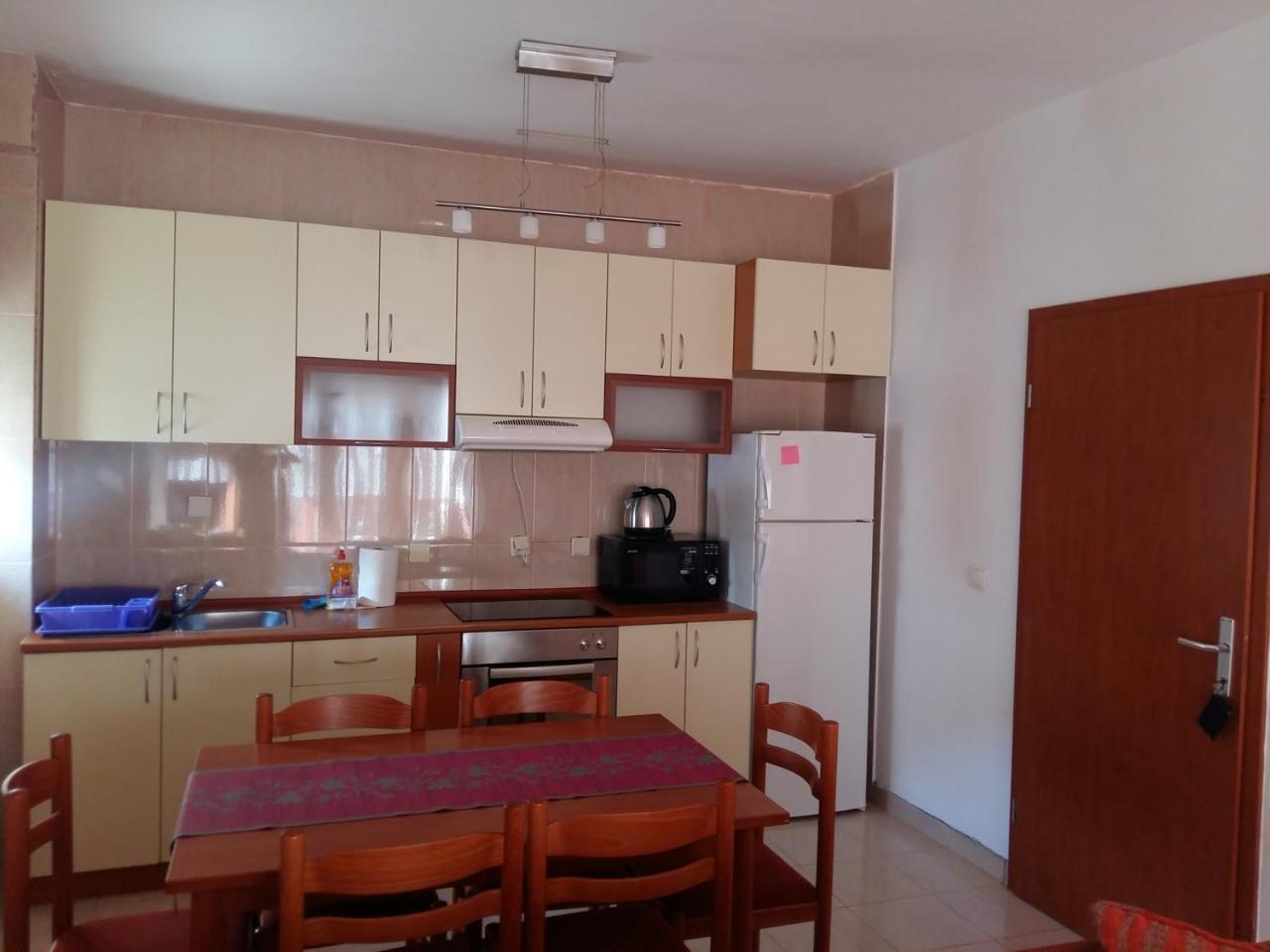 Lazar Apartments Петровац Экстерьер фото